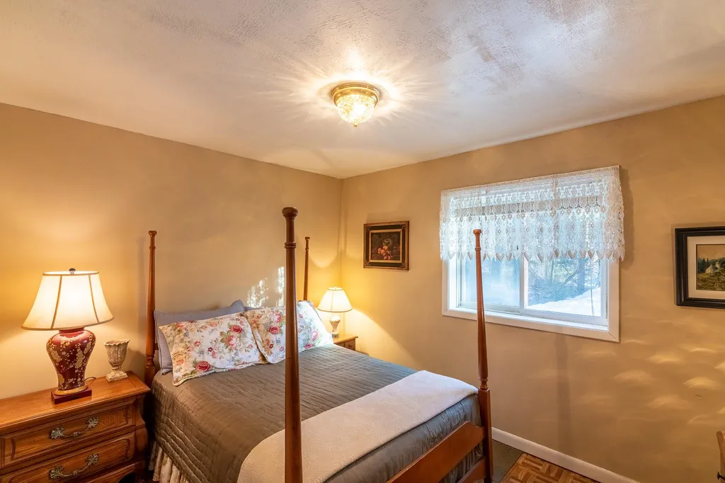 2 Lower Stratton Valley Road Winhall VT 05340