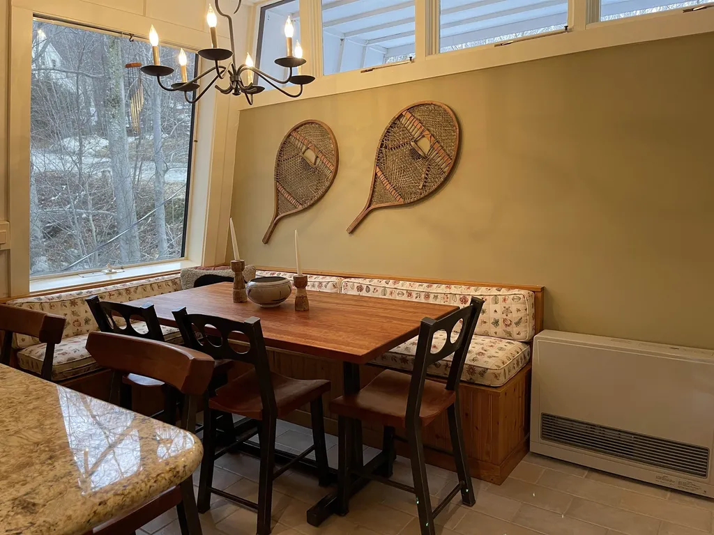 67 Upper Village Road Warren VT 05674