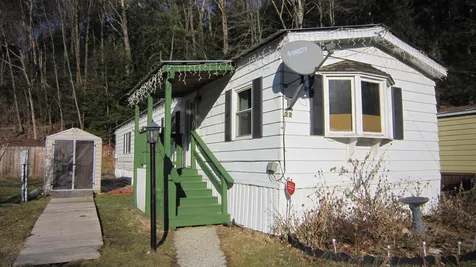 22 Crescent Drive Brattleboro VT 05301