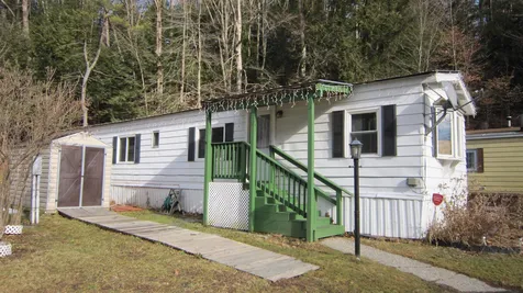 22 Crescent Drive Brattleboro VT 05301