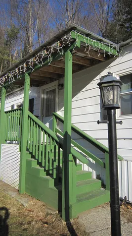 22 Crescent Drive Brattleboro VT 05301