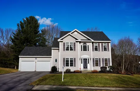 37 Whittier Road Merrimack NH 03054-4755