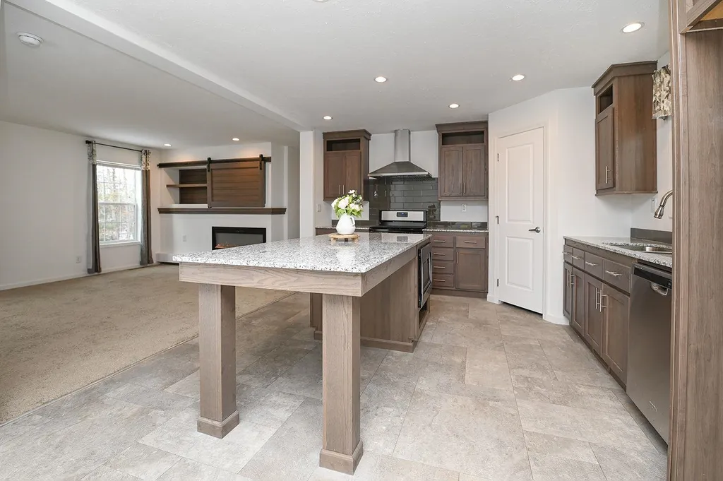 21 Sharon Way Fremont NH 03044