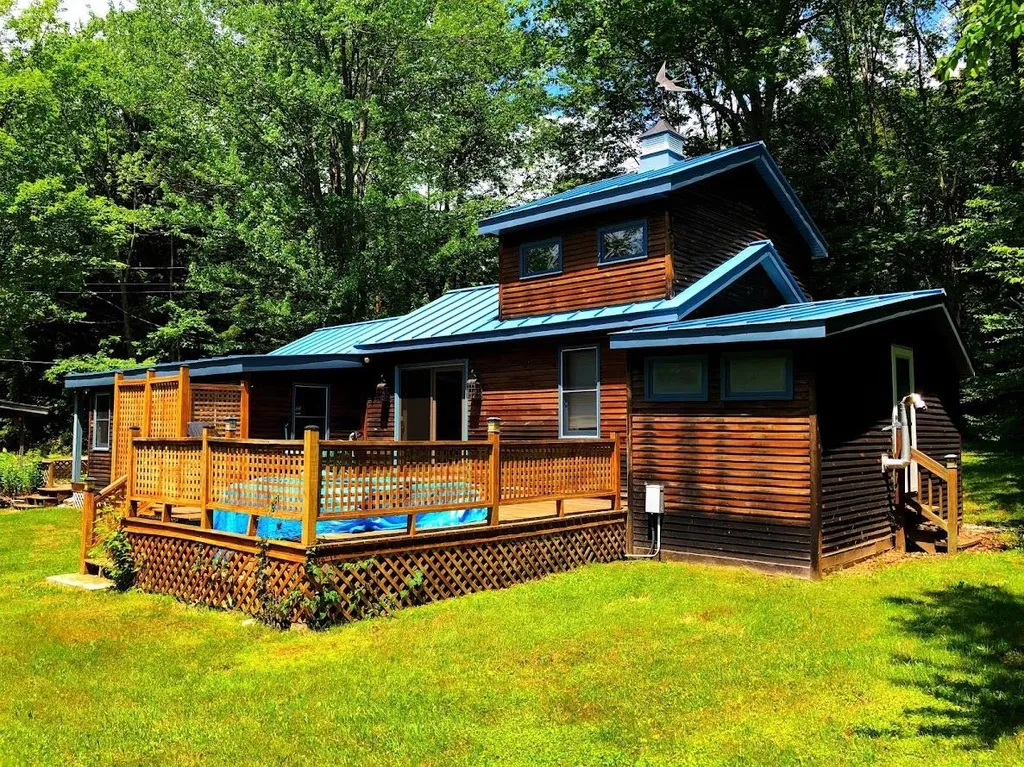 13 Blueberry Hill Lane Alstead NH 03602