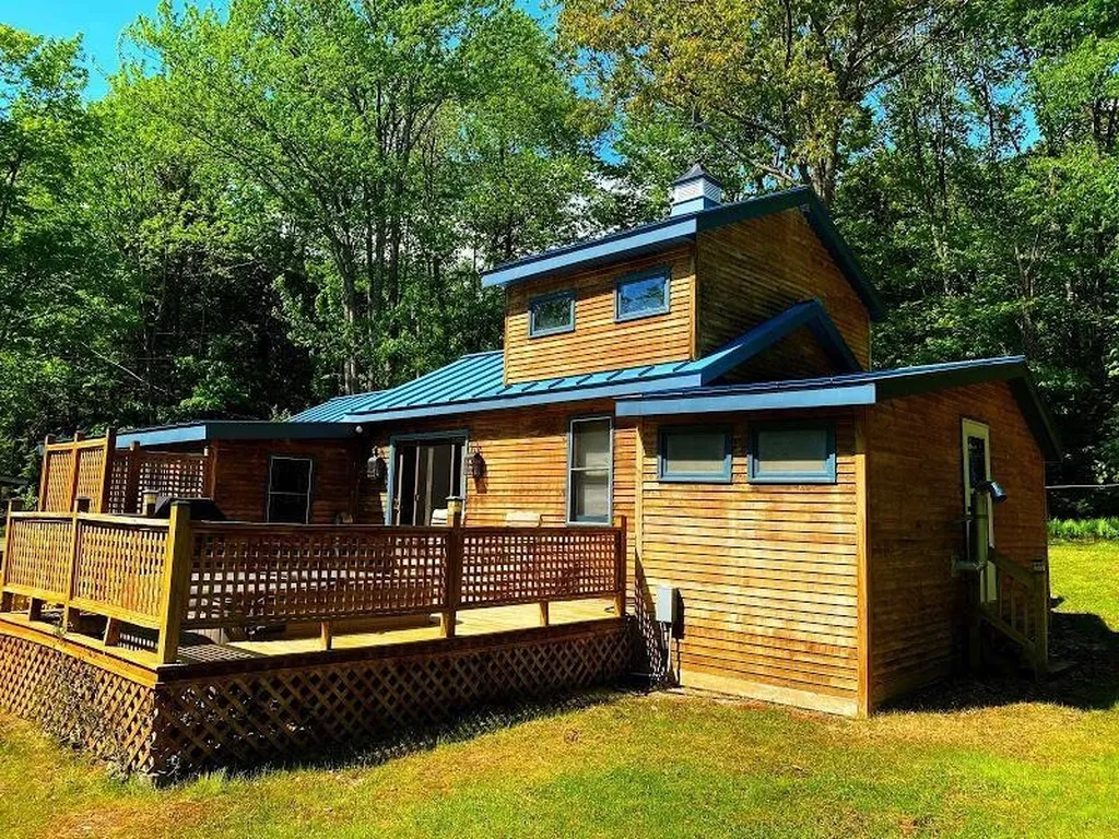 13 Blueberry Hill Lane Alstead NH 03602