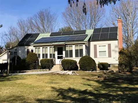 20 Hoodkroft Drive Derry NH 03038
