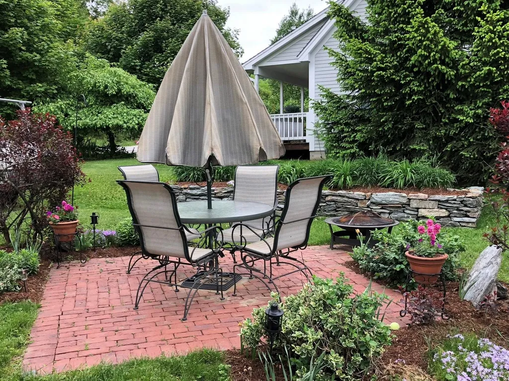 220 Thomas Lane Stowe VT 05672