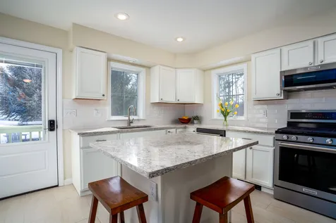 220 Thomas Lane Stowe VT 05672