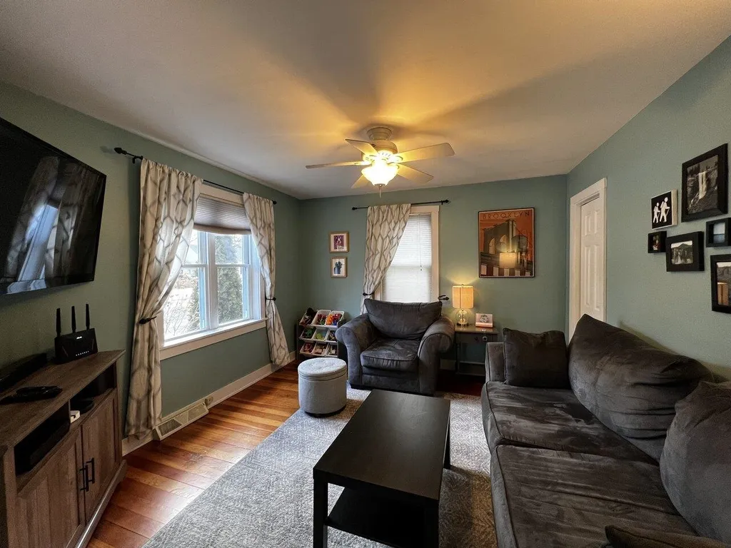 66 Woodbury Road Burlington VT 05408