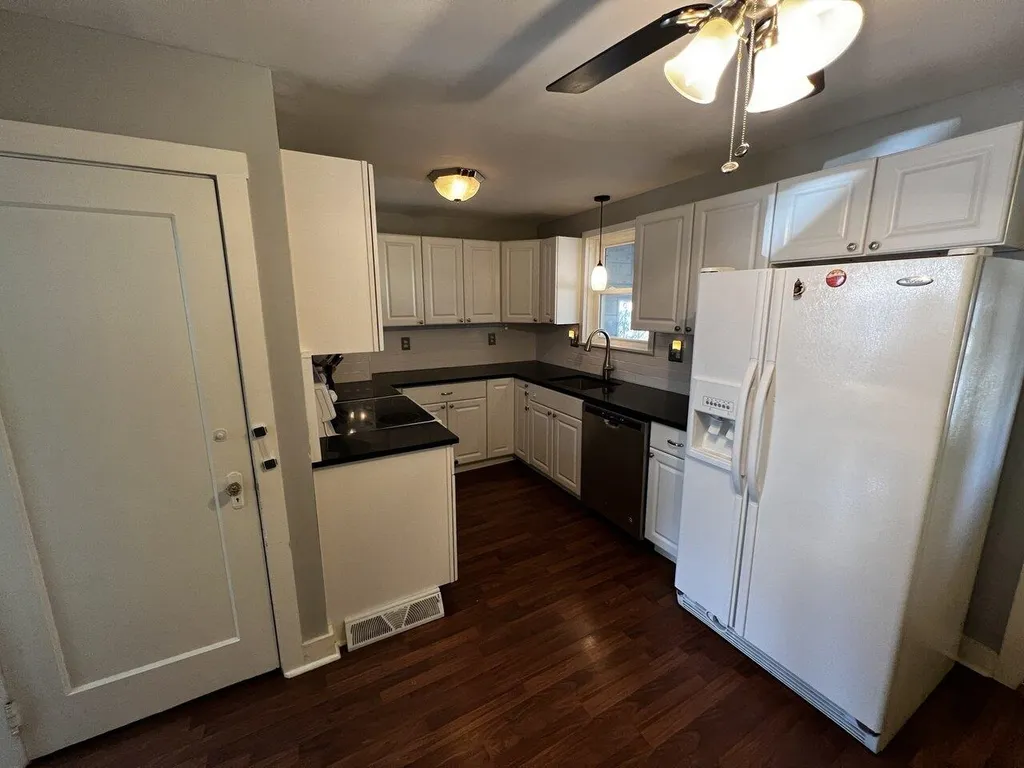 66 Woodbury Road Burlington VT 05408