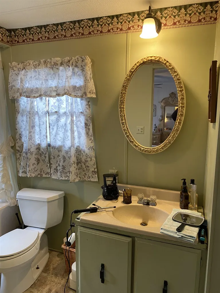 116 Roberts Road Barrington NH 03825