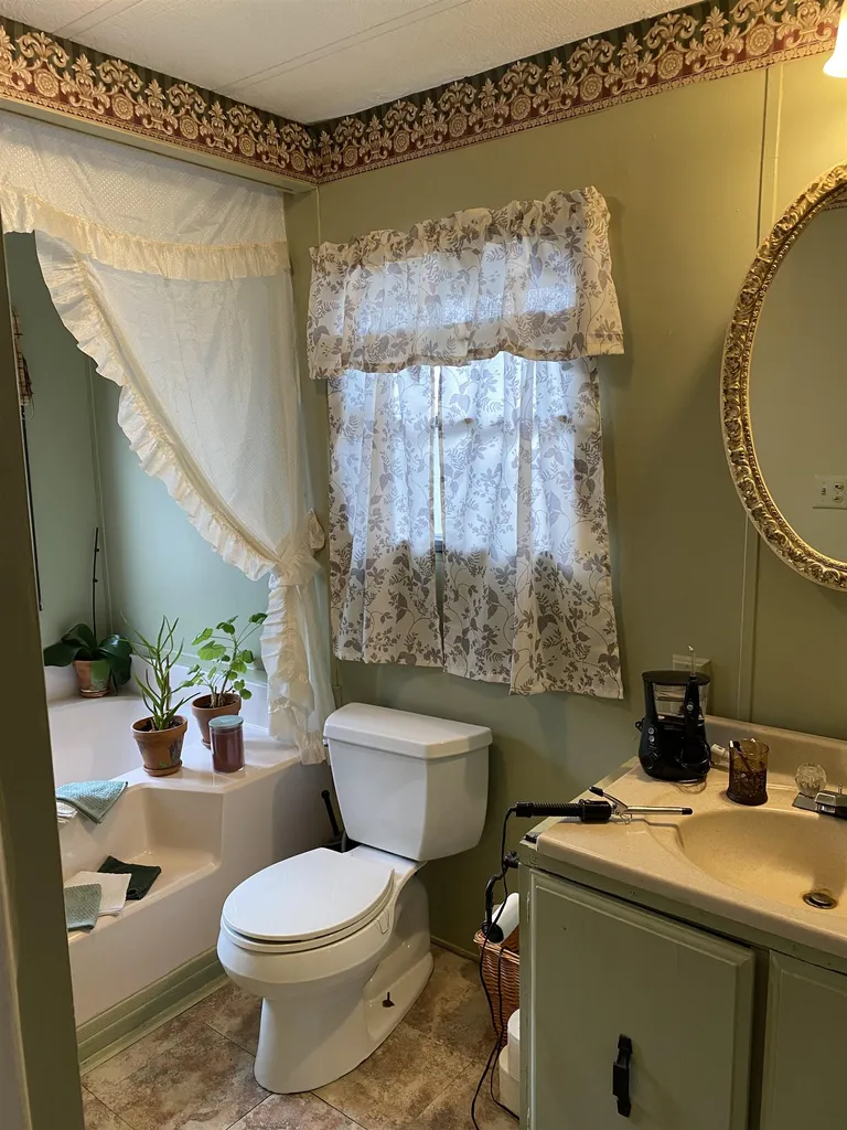 116 Roberts Road Barrington NH 03825