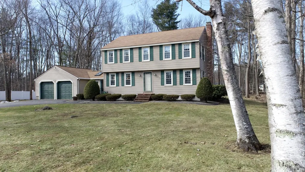 10 Stonewall Terrace Atkinson NH 03811