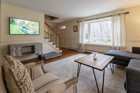 51 Osgood Road Kensington NH 03833