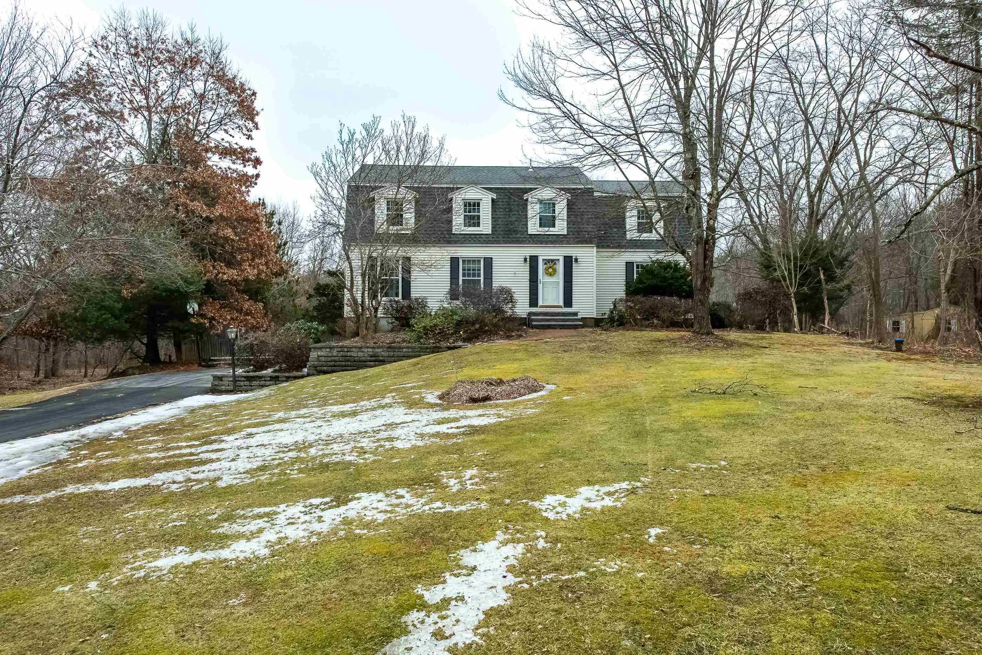 2 Balmorra Road Windham NH 03087-1519