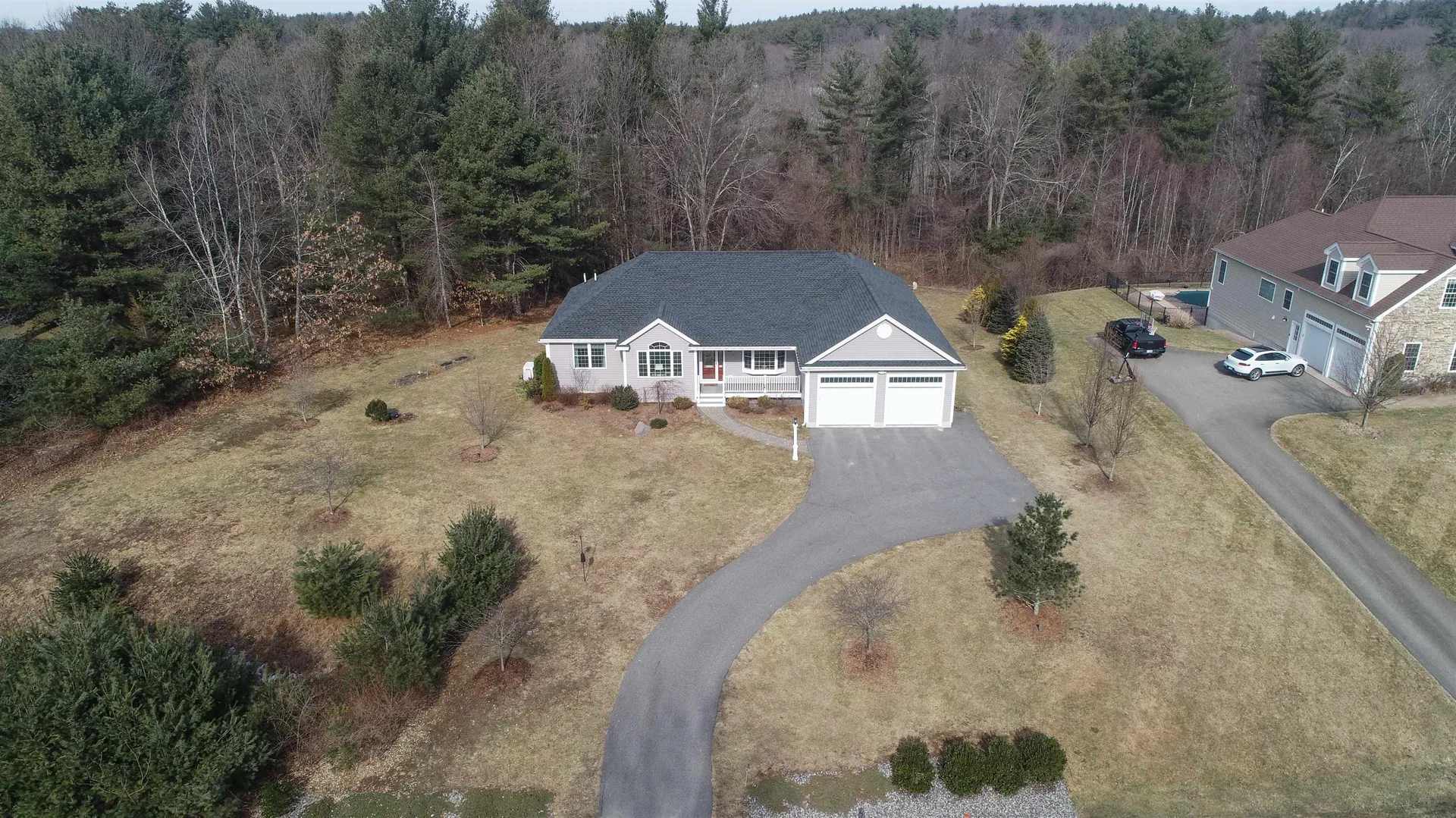 2 Zoe Lane Newton NH 03858