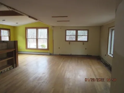 29 Hunt Road Kingston NH 03848