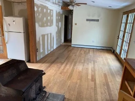 29 Hunt Road Kingston NH 03848