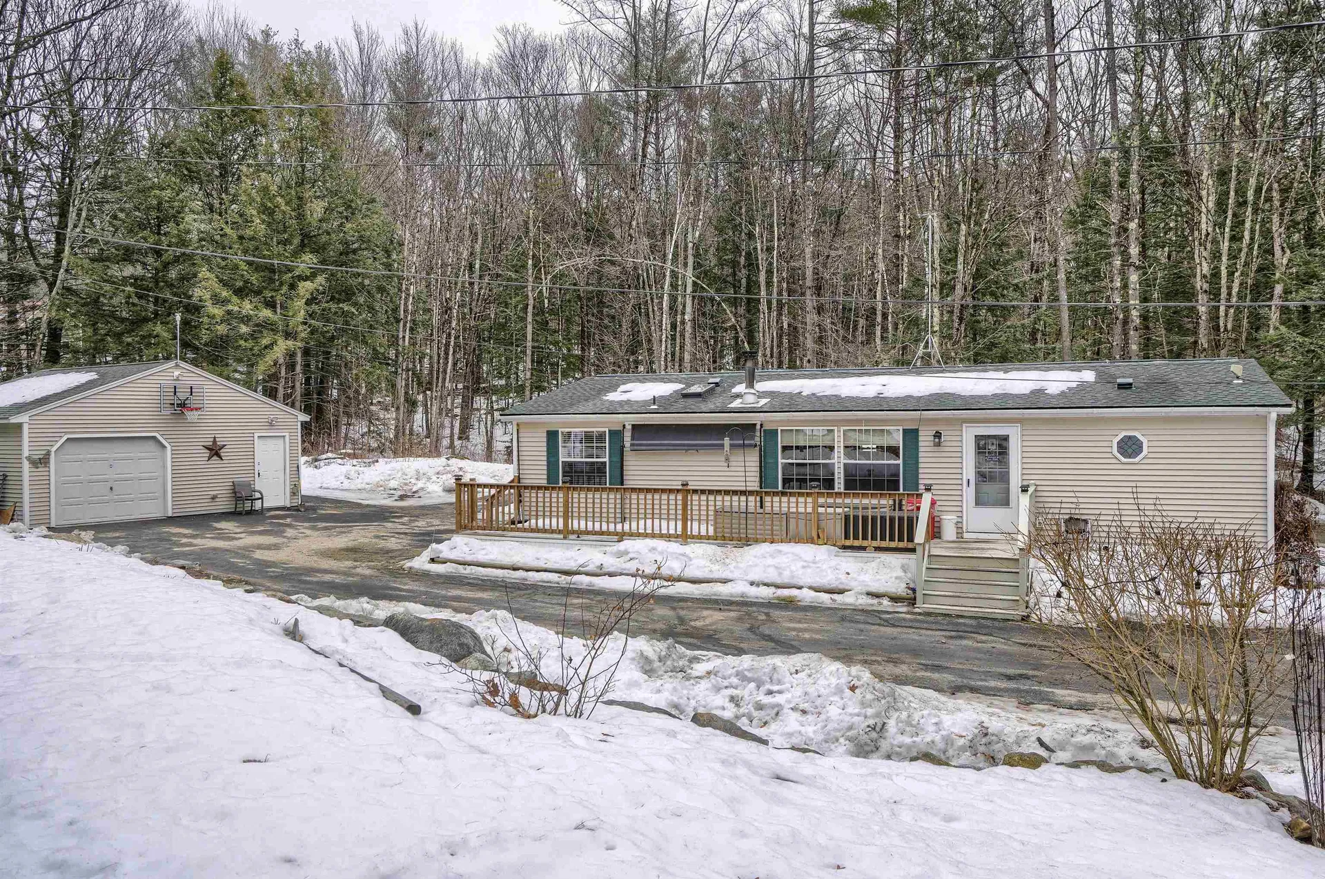 2435 Weare Road Henniker NH 03242