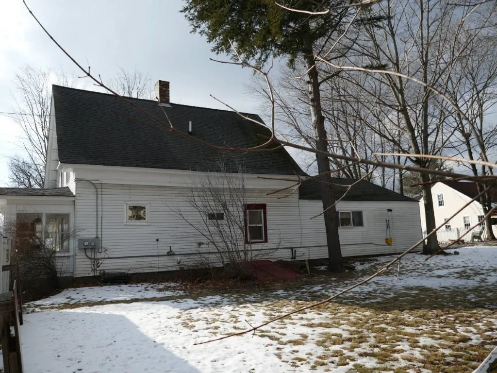 38 Epping Street Raymond NH 03077