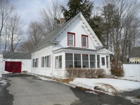 38 Epping Street Raymond NH 03077