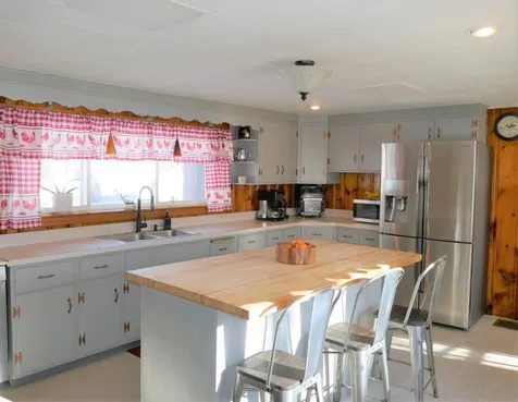 38 Epping Street Raymond NH 03077