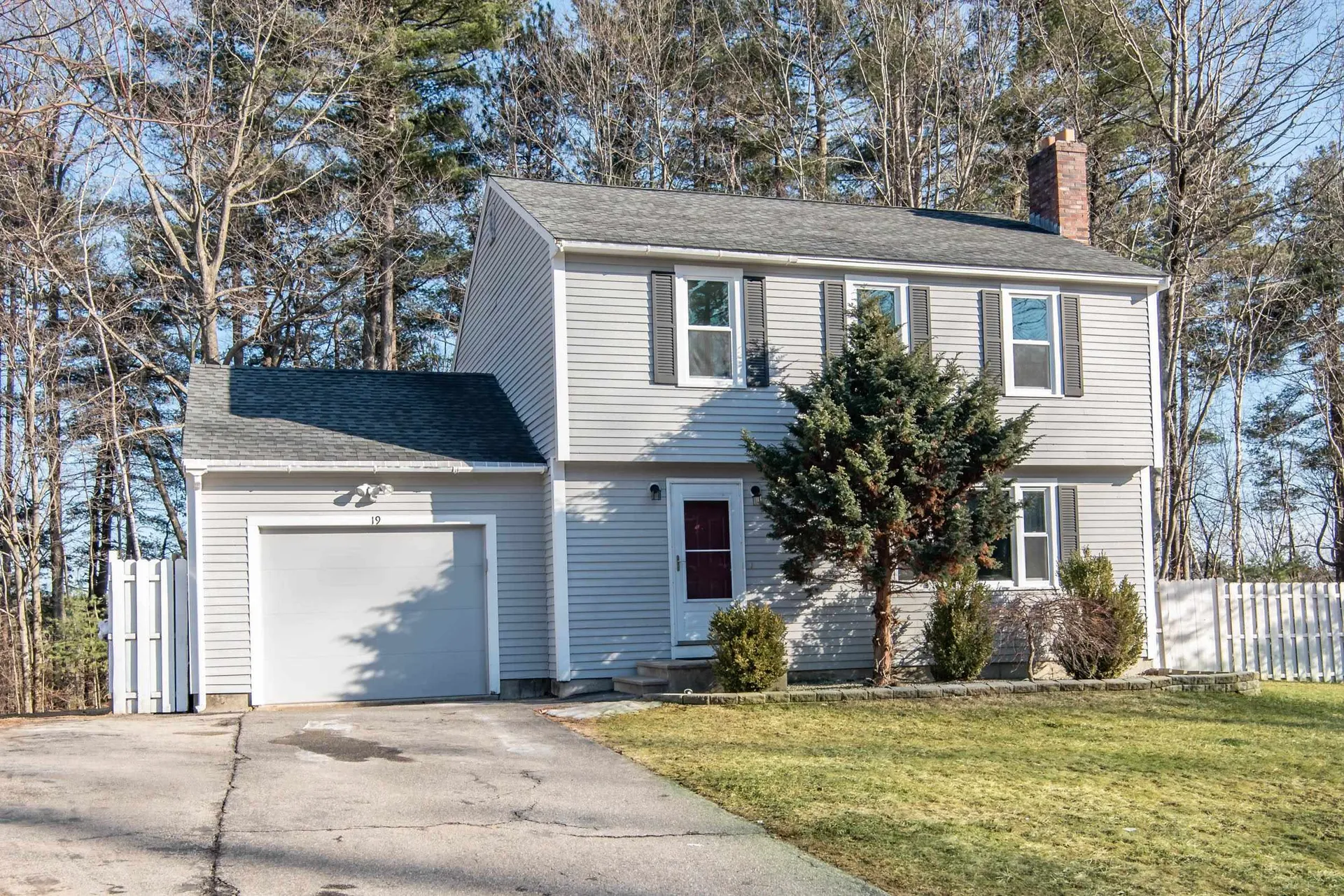 19 Amherst Drive Derry NH 03038