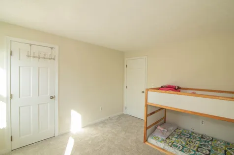 19 Amherst Drive Derry NH 03038