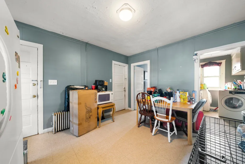 621 Hevey Street Manchester NH 03102