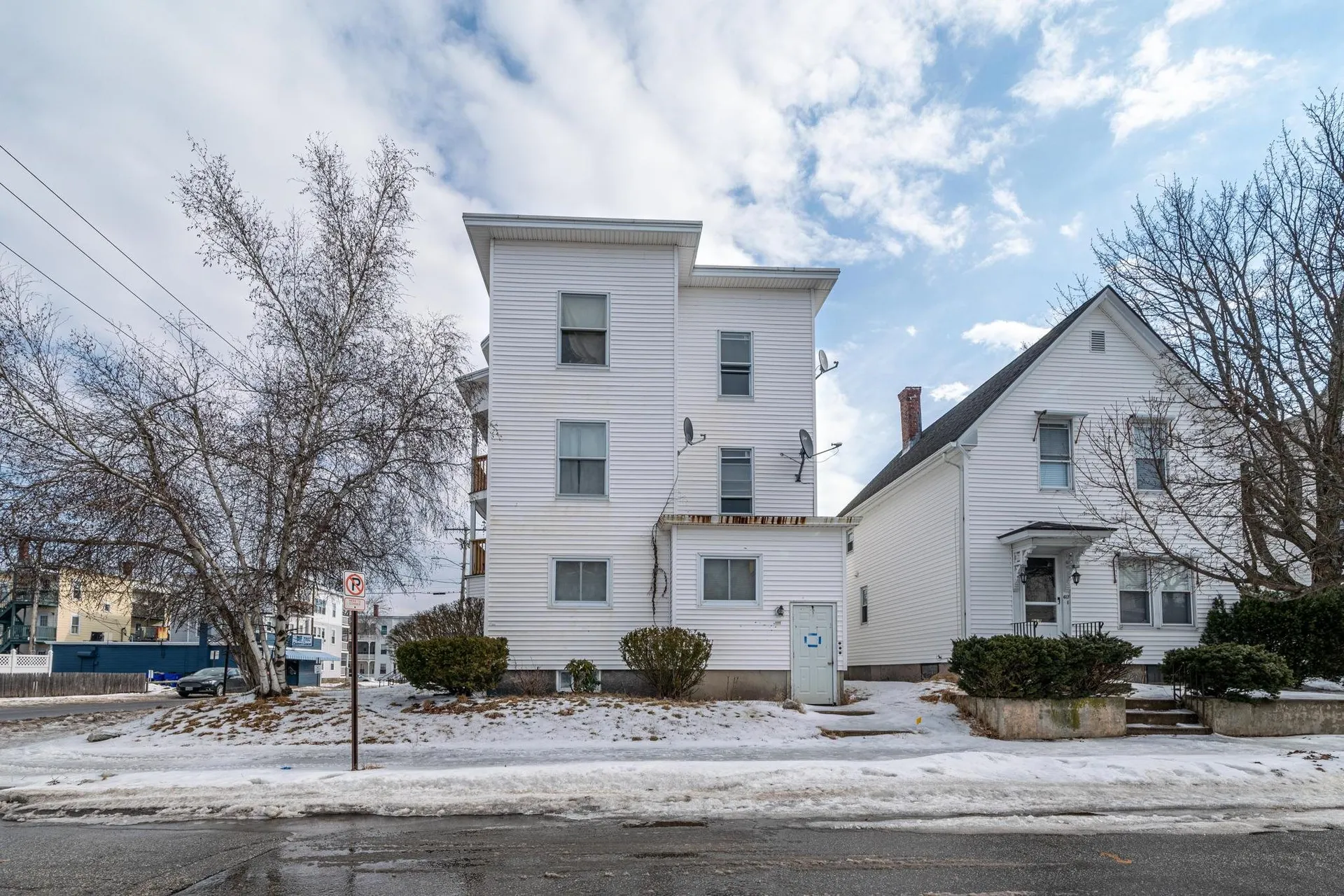 621 Hevey Street Manchester NH 03102
