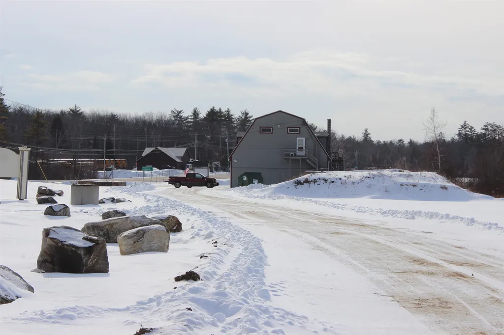 1195 Whittier Highway Moultonborough NH 03254