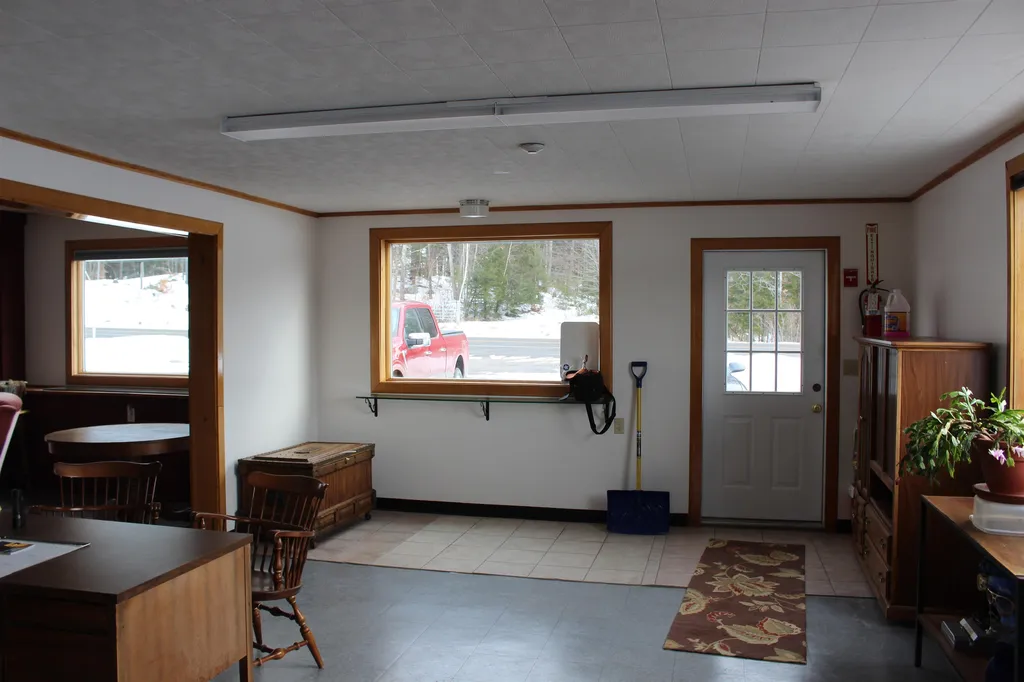 1195 Whittier Highway Moultonborough NH 03254