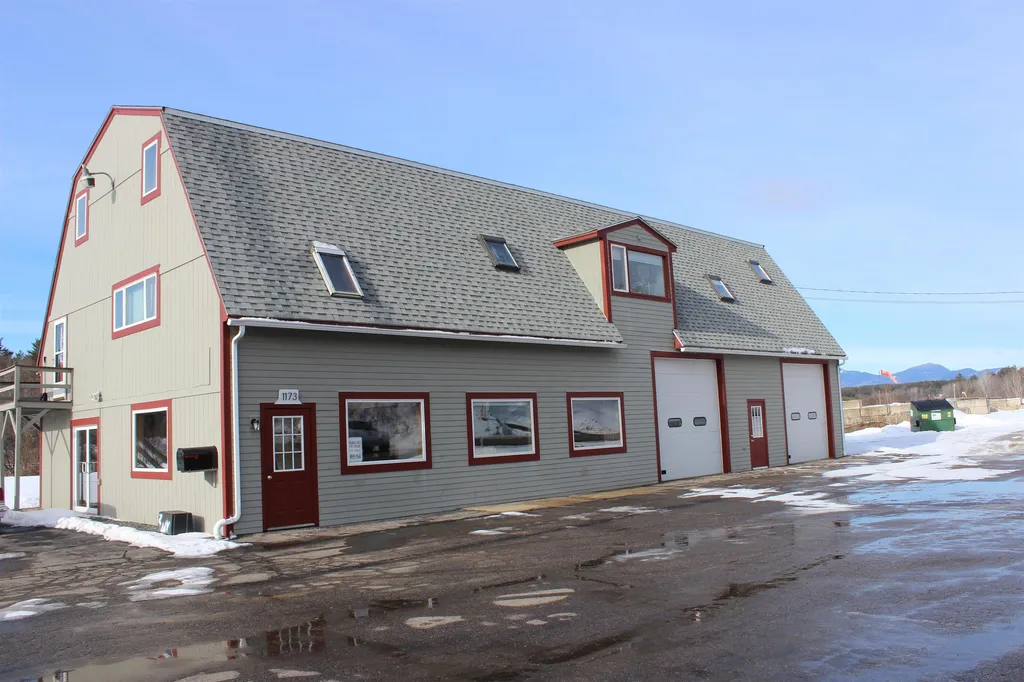 1195 Whittier Highway Moultonborough NH 03254