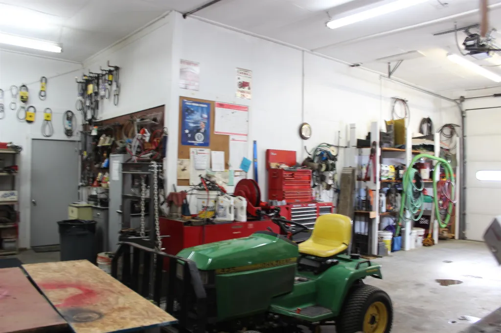 1195 Whittier Highway Moultonborough NH 03254