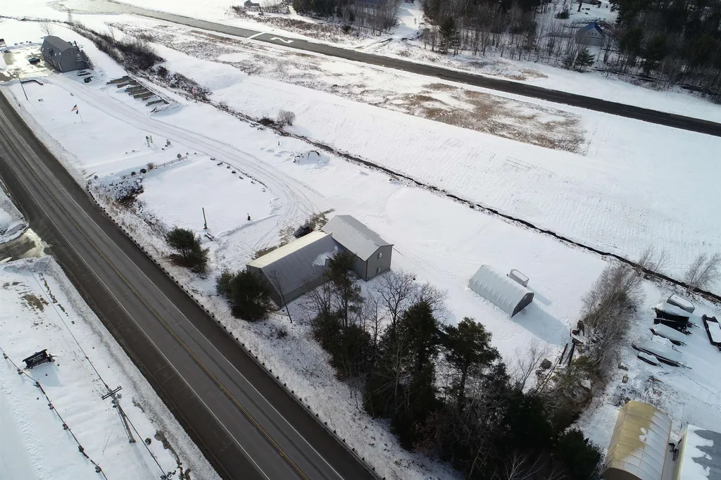 1195 Whittier Highway Moultonborough NH 03254