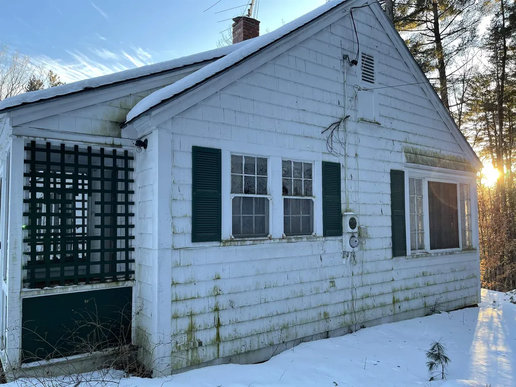 116 Pleasant View Road Bradford NH 03221