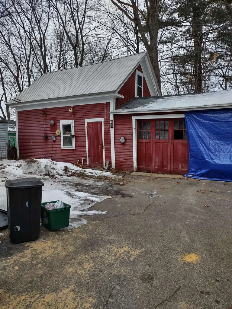 18-20 Harrison Street Laconia NH 03246
