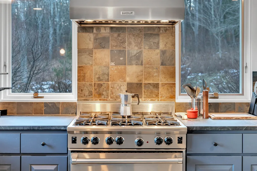 1957 Prosper Road Woodstock VT 05091
