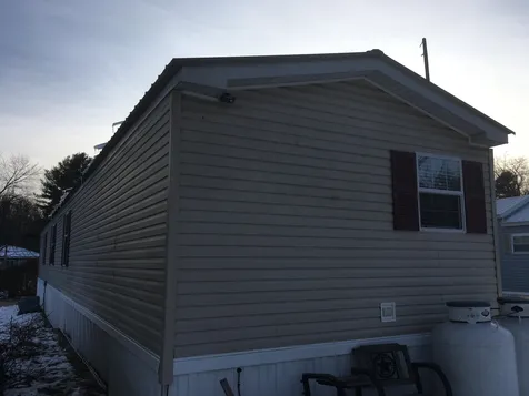 14 Mobile Drive Hudson NH 03051