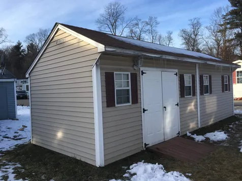 14 Mobile Drive Hudson NH 03051