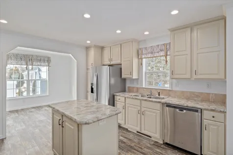 14 Hagop Road Salem NH 03079