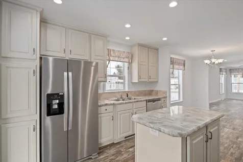 14 Hagop Road Salem NH 03079
