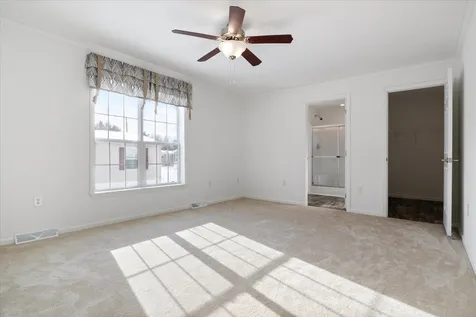 14 Hagop Road Salem NH 03079
