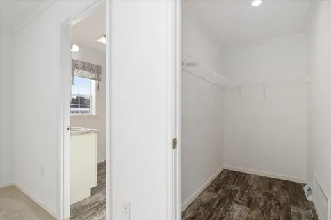 14 Hagop Road Salem NH 03079