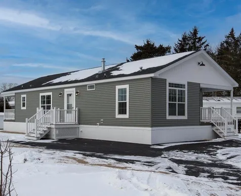 14 Hagop Road Salem NH 03079