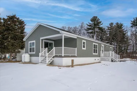 14 Hagop Road Salem NH 03079