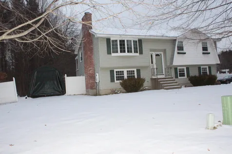 17 Clay Street Merrimack NH 03054