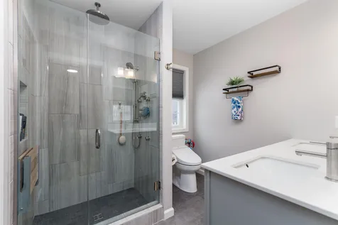 4 Hodgekins Place Grand Isle VT 05458