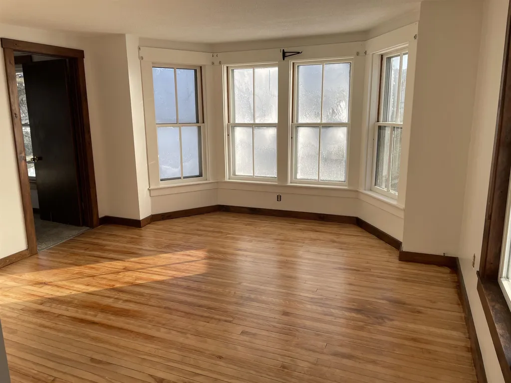 1740 Route 5 Hartford VT 05088
