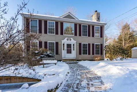 38 Church Street Deerfield NH 03037